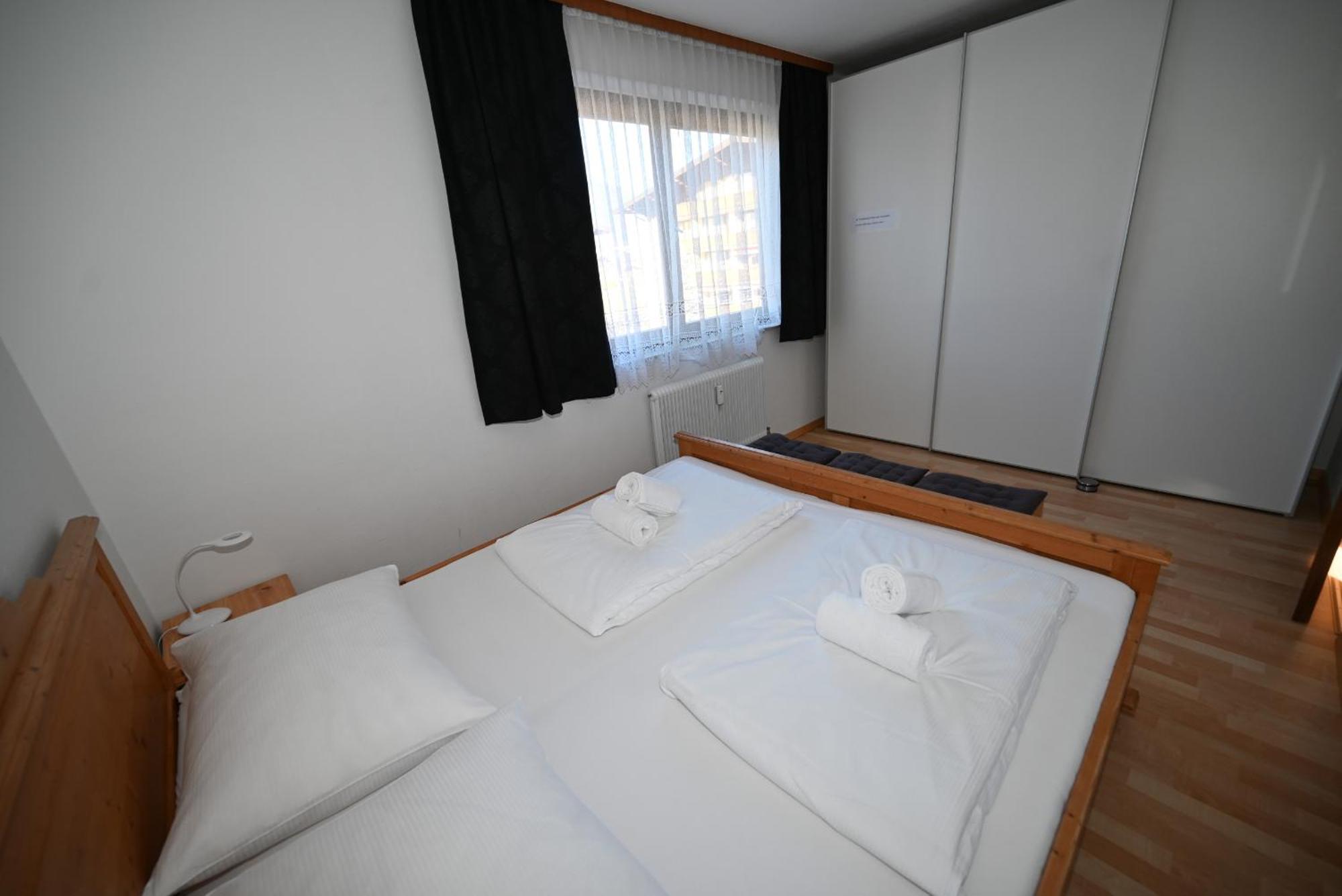 Apartment Haus 3 Top 16 - By Four Seasons Apartments Kaprun Bagian luar foto